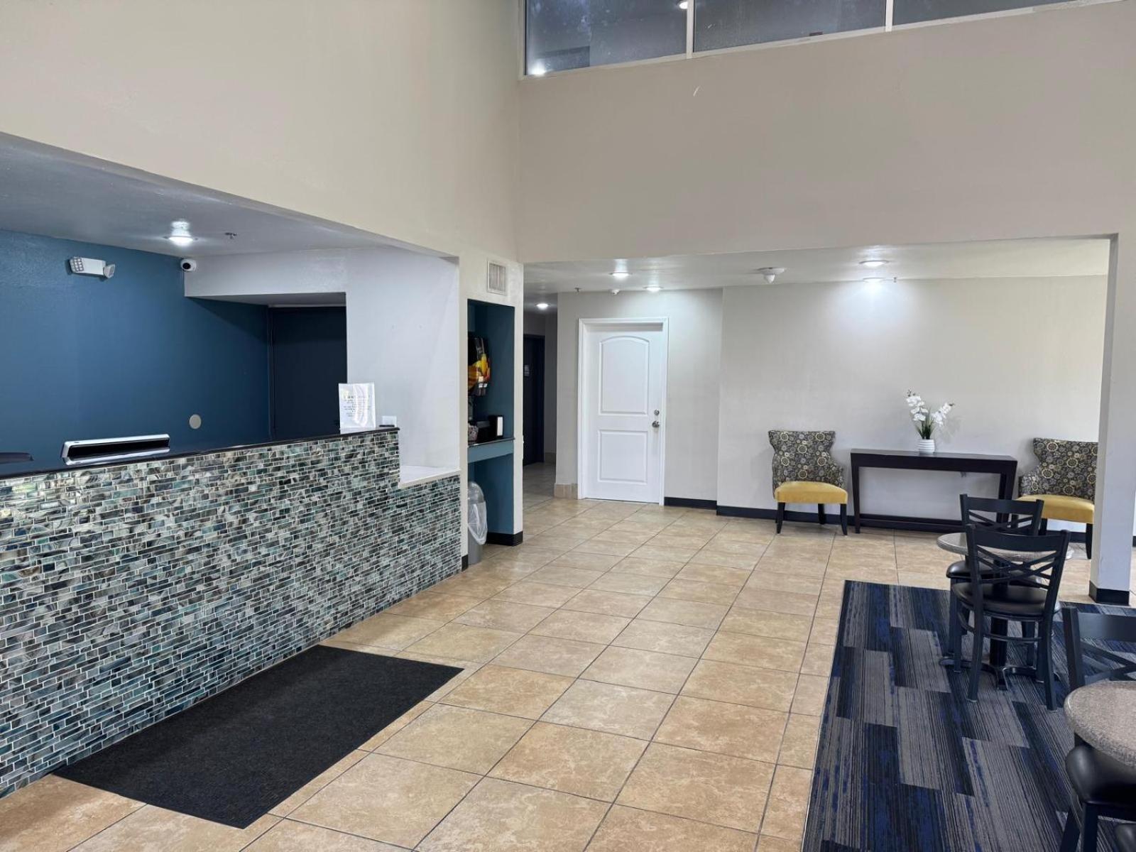 Executive Inn Baker Exterior photo